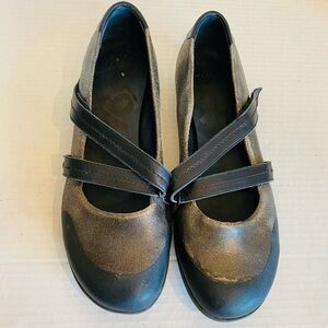 Otot Bristol Black Metallic Silver Leather Flat Shoes Size 9 Comfort Casual